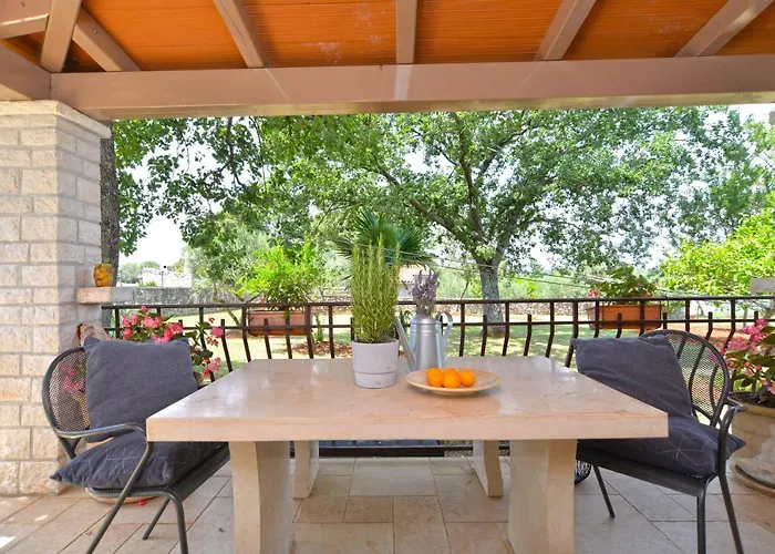 House Cocaletto 2174 بيت للعطل روفينج